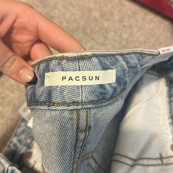 Ripped Pacsun mom jeans, size 25 - Picture 4 of 4